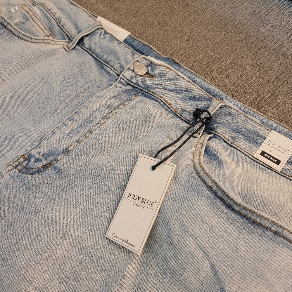 Judy Blue Distressed Boyfriend Fit Mid Rise Denim Jeans Size 24W - Picture 4 of 9